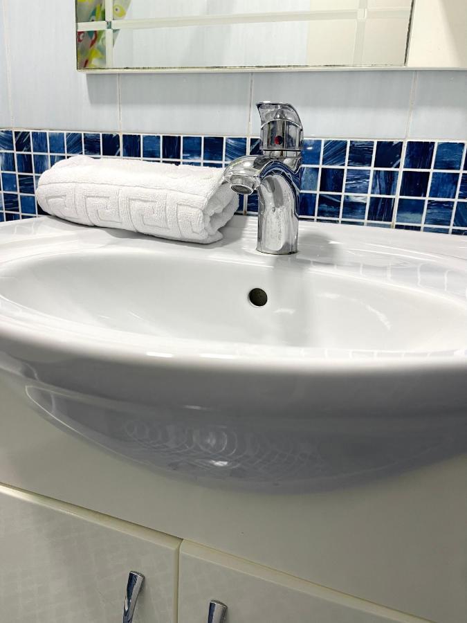 Apartment In The New Bazaar Of Tirana - Hana Blu Екстериор снимка
