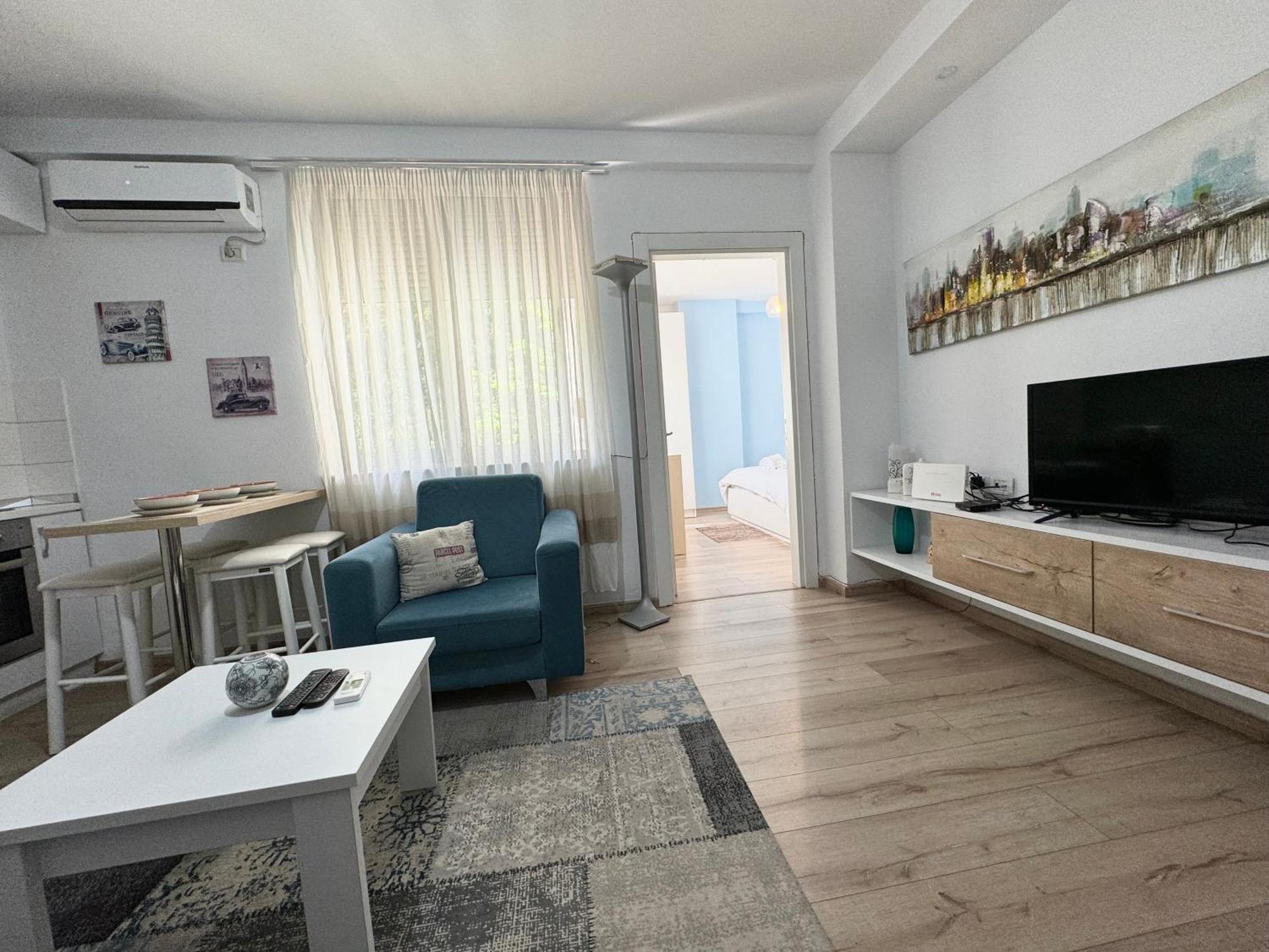Apartment In The New Bazaar Of Tirana - Hana Blu Екстериор снимка