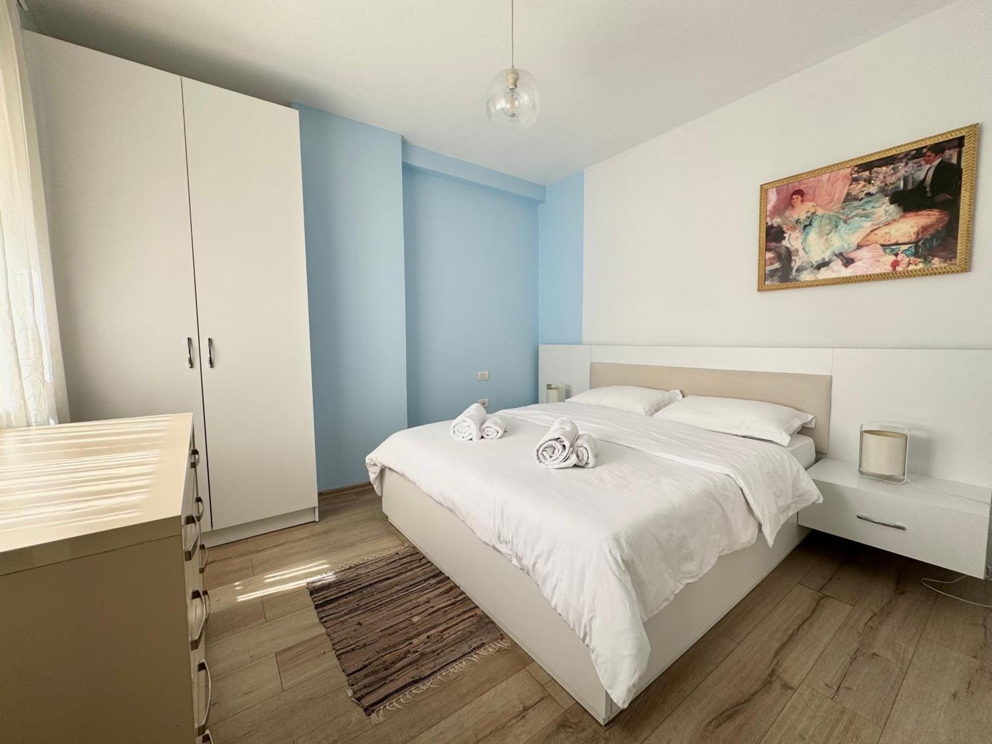 Apartment In The New Bazaar Of Tirana - Hana Blu Екстериор снимка
